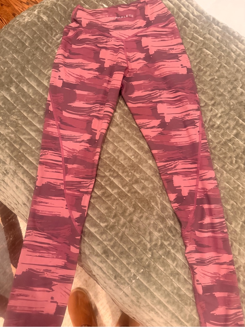 Alphalete Yoga Pink Patterned Leggings